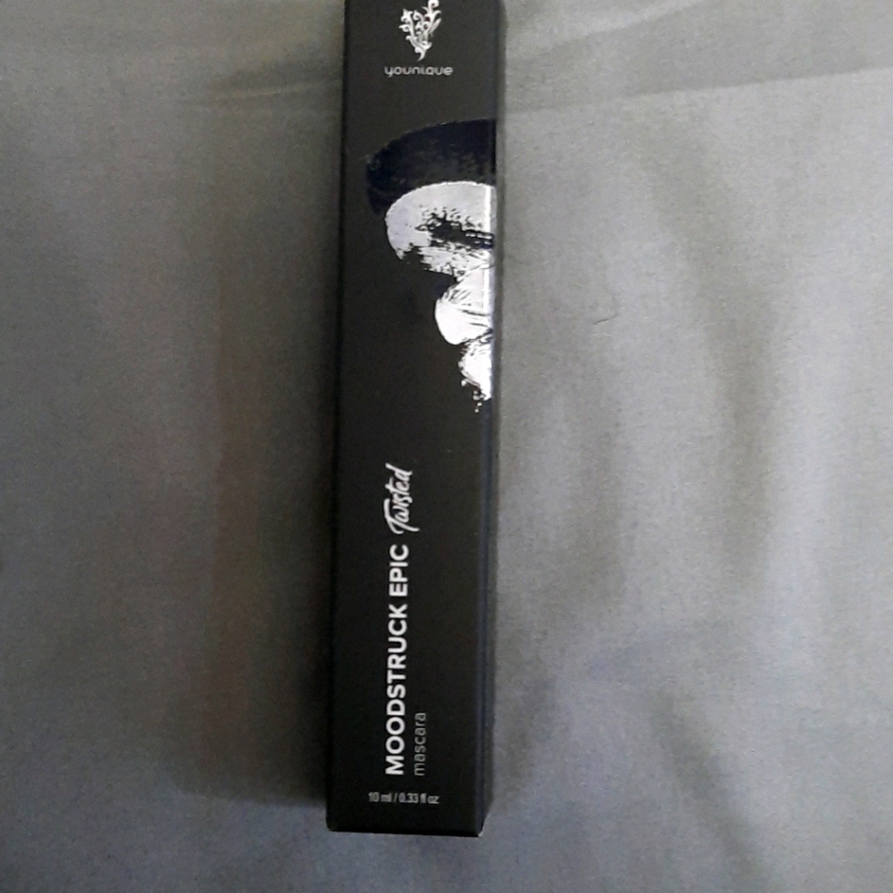 Younique Epic Twisted Mascara